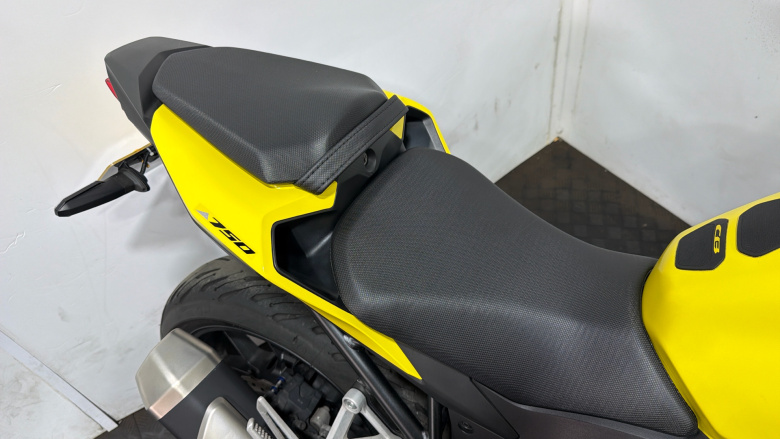 (23MY) Honda CB750 Hornet